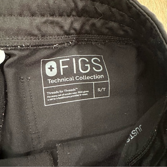 Figs Zamora High Waisted Jogger Scrub Pants in Black GUC - Picture 7 of 11